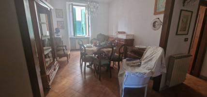 Appartamento in vendita a Carrara (MS)