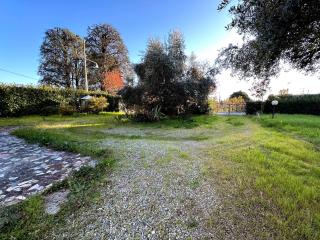 Casa indipendente in vendita a Marlia, Capannori (LU)