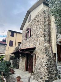 Casa indipendente in vendita a Montedivalli, Podenzana (MS)