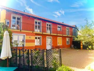 Albergo/Hotel in vendita a Malanghero, San Maurizio Canavese (TO)