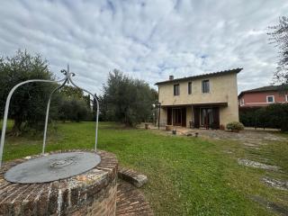 Casa indipendente in vendita a Siena (SI)