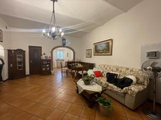 Casa semi-indipendente in vendita a Le Spianate, Altopascio (LU)