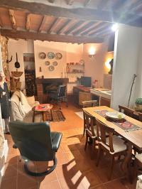 Appartamento in vendita a Carrara (MS)