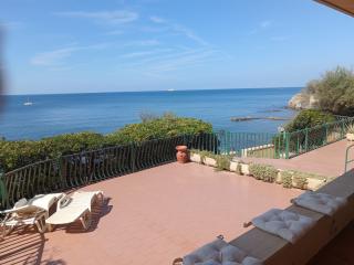 Appartamento in affitto a Antignano, Livorno (LI)