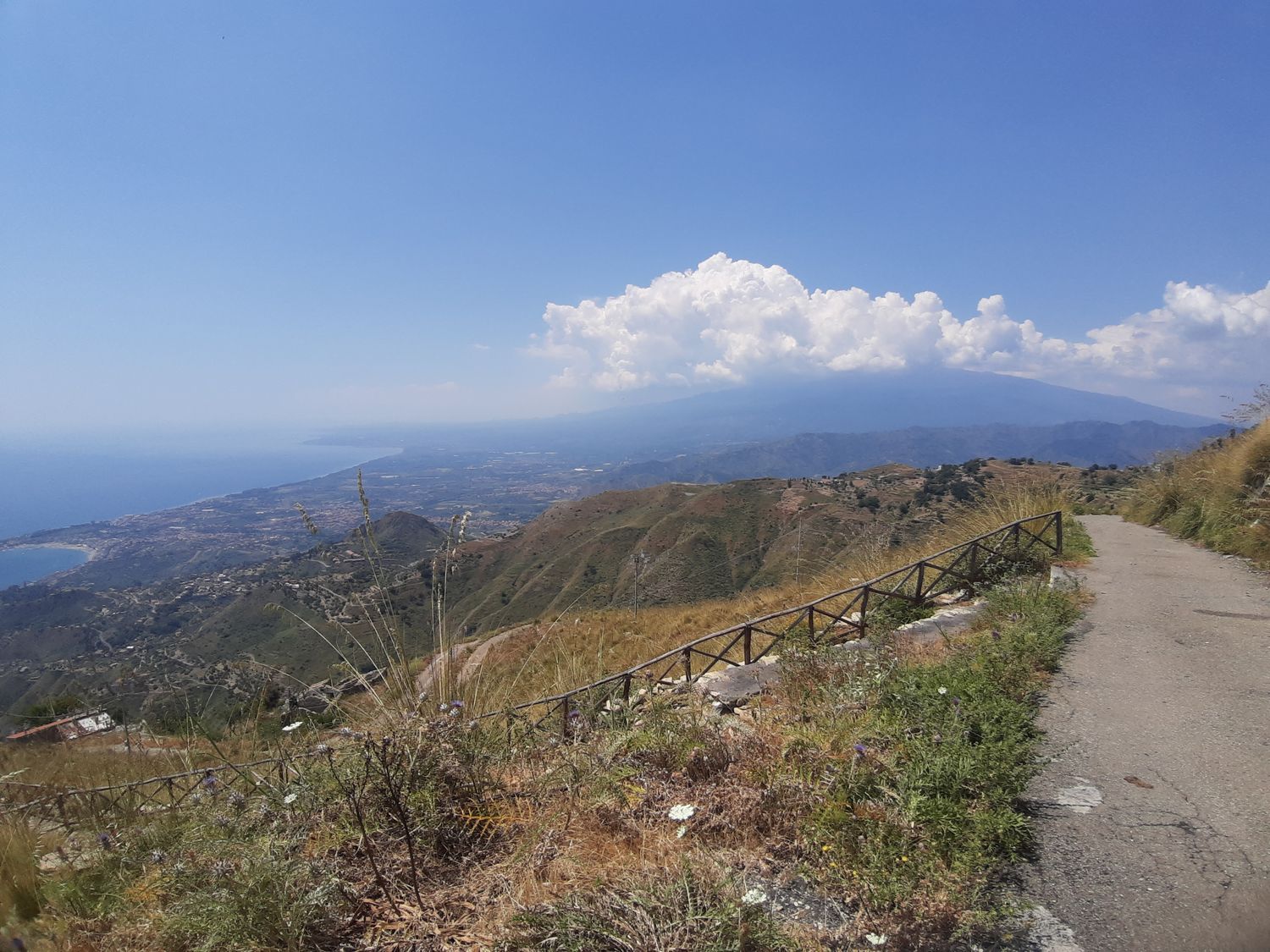 Terreno agricolo in vendita a Castelmola (ME)