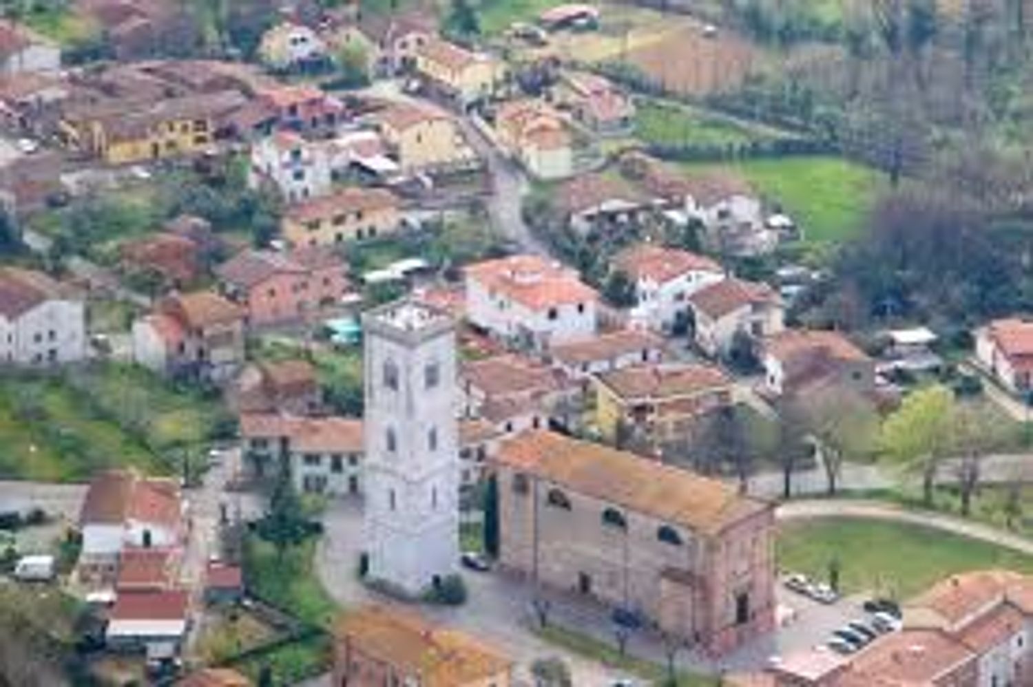 Rustico in vendita a Badia Pozzeveri, Altopascio (LU)