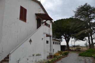 Casa indipendente in vendita a Campiglia Marittima (LI)