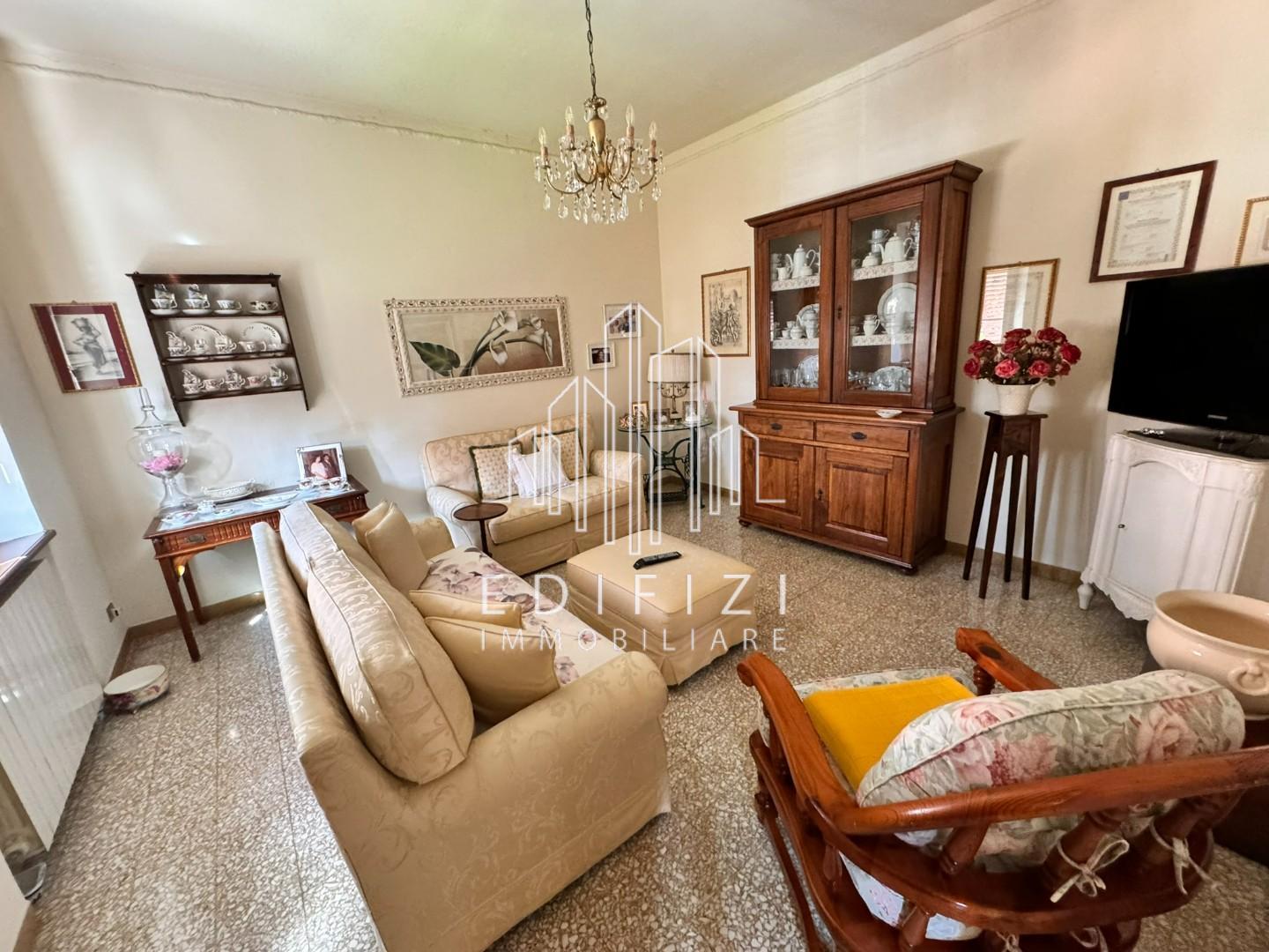 Casa indipendente in vendita a Pietrasanta (LU)