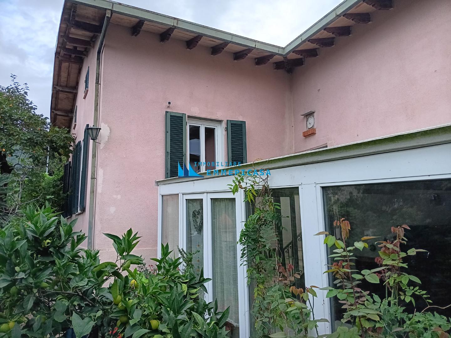 Casa indipendente in vendita a Turano, Massa (MS)